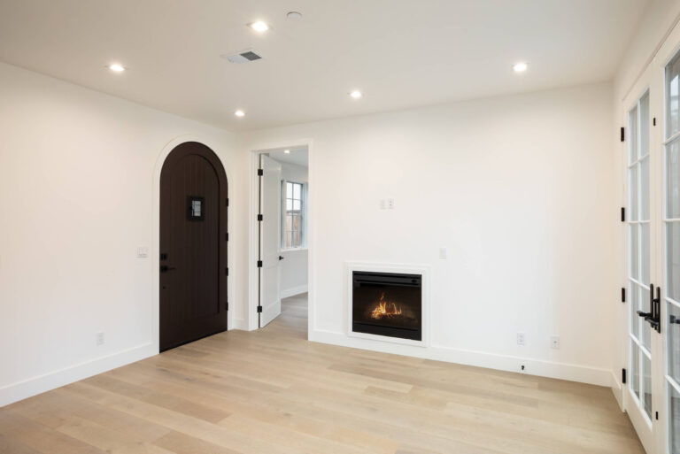 2-737 Linden_Matt Anello-8859-MLS