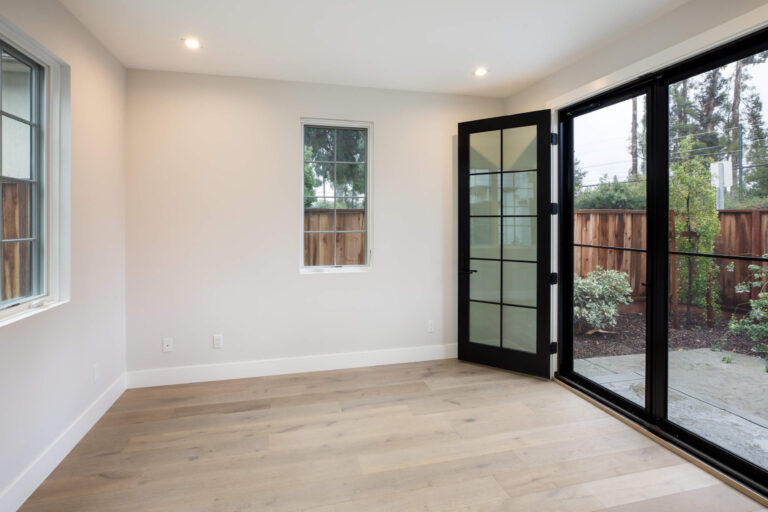 8-737 Linden_Matt Anello-8822-MLS